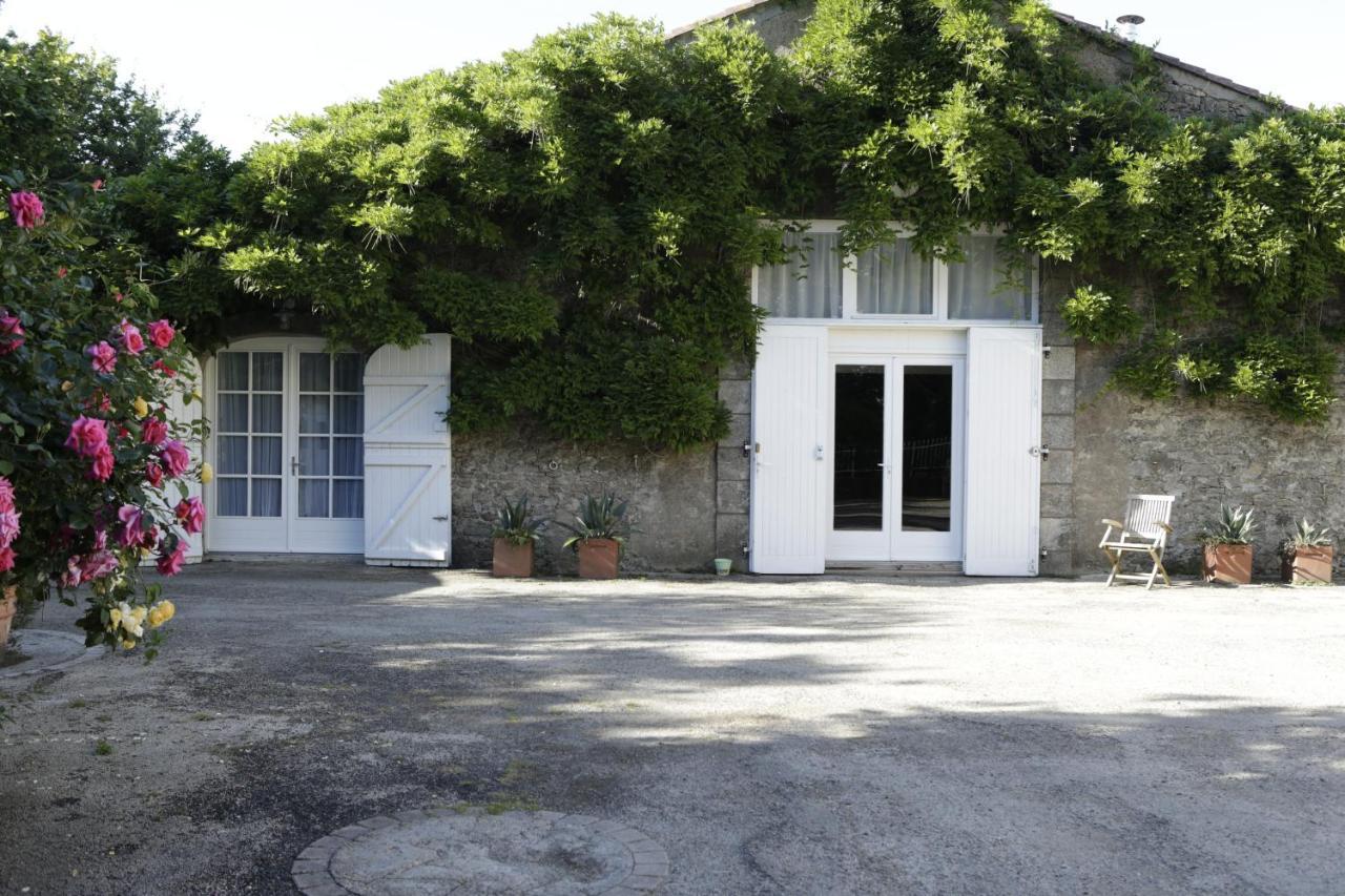 Relais De Chasse La Chaignaie Saint-Hilaire-de-Loulay エクステリア 写真
